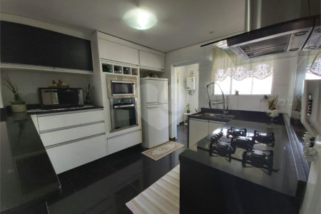 Apartamento à venda com 3 quartos, sendo 1 suíte, em Vila Andrade, São Paulo, SP