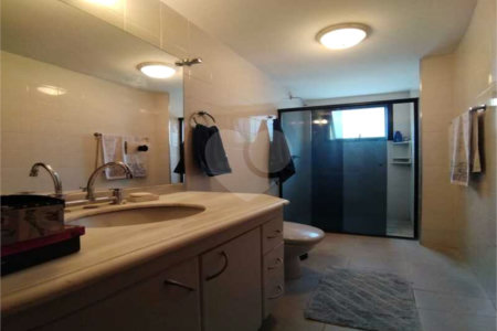 Apartamento à venda com 4 quartos, sendo 2 suítes, em Campo Belo, São Paulo, SP