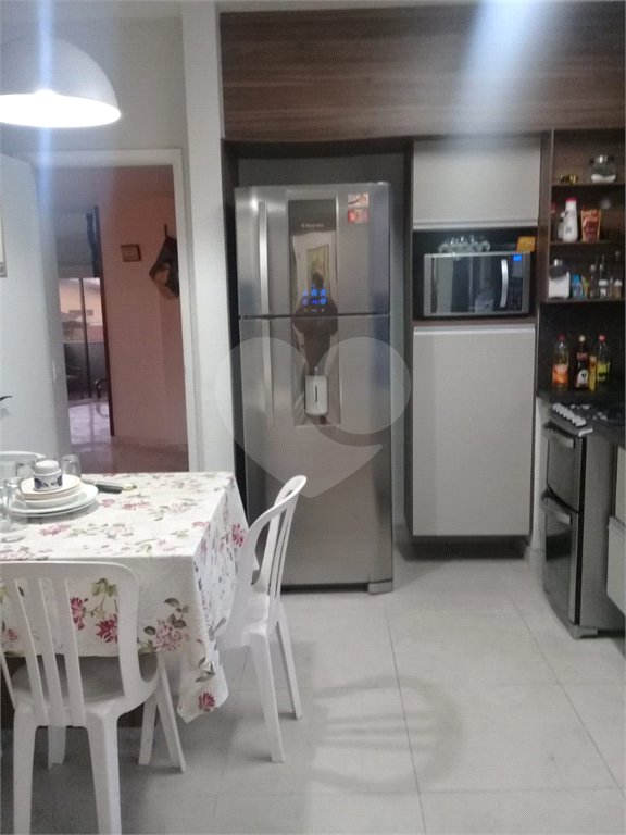 Triplex à venda ou para alugar com 4 suítes em Enseada, Guarujá, SP
