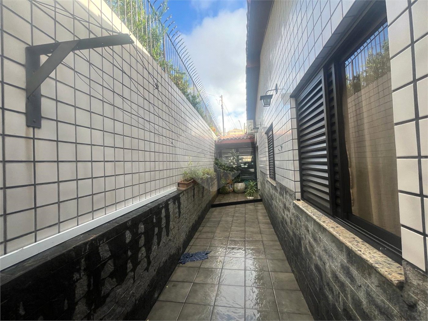 Casa à venda com 4 quartos, sendo 1 suíte,  em Jardim Franca, São Paulo, SP