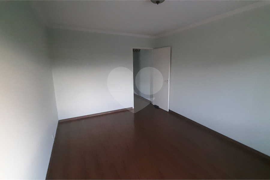 Casa Térrea à venda com 3 quartos em Parque Edu Chaves, São Paulo, SP