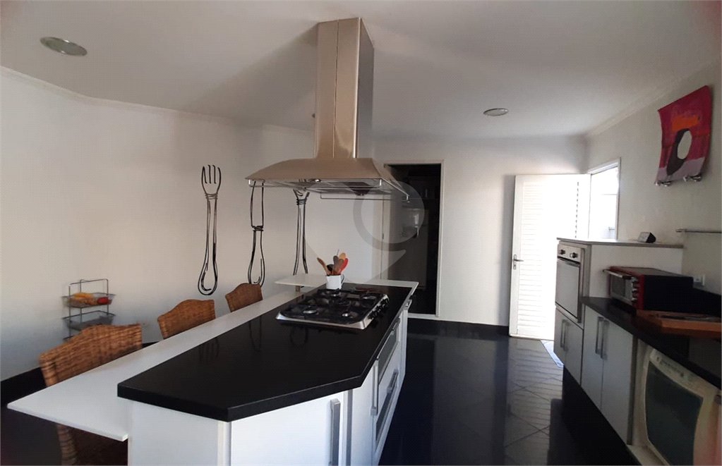 Casa à venda ou para alugar com 4 quartos, sendo 2 suítes, em City América, São Paulo, SP