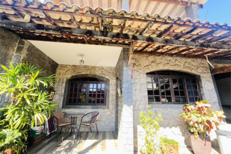 Casa à venda com 4 quartos, sendo 1 suíte, em Campo Grande, Rio de Janeiro, RJ