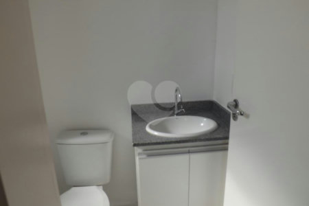 Apartamento à venda com 3 quartos, sendo 1 suíte, em Cidade São Francisco, São Paulo, SP