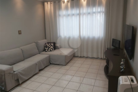 Casa de Vila à venda com 4 quartos, sendo 1 suíte, em Vila Medeiros, São Paulo, SP
