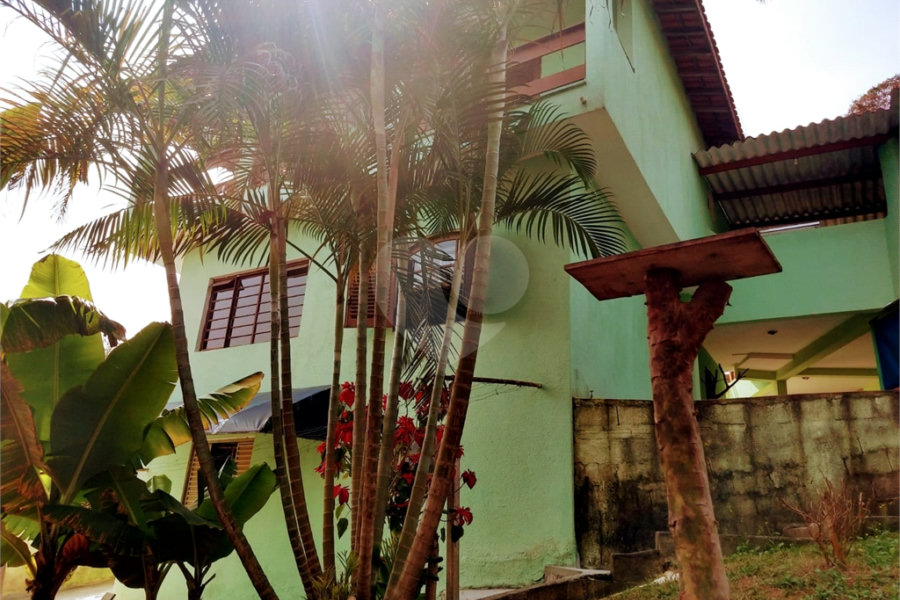 Casa à venda com 4 quartos, sendo 1 suíte, em Serra da Cantareira, Mairiporã, SP