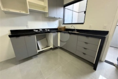 Sobrado à venda com 3 quartos, sendo 1 suíte, em Jardim São Paulo(zona Norte), São Paulo, SP