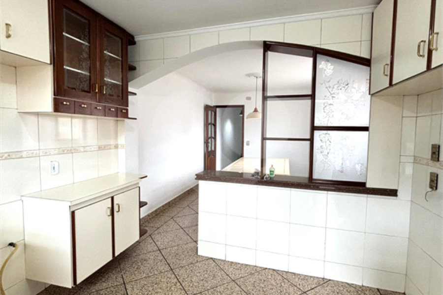 Sobrado à venda com 3 quartos, sendo 1 suíte, em Parada Inglesa, São Paulo, SP
