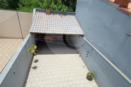 Sobrado à venda com 3 quartos, sendo 1 suíte,  em Jardim Pinheiros, São Paulo, SP