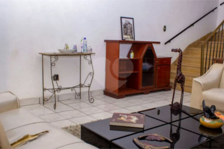 Sobrado à venda com 2 quartos em Santana, São Paulo, SP