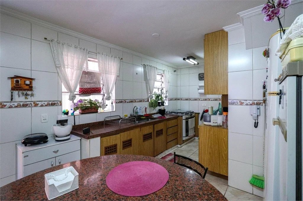 Casa à venda com 4 suítes em Vila Sônia, São Paulo, SP