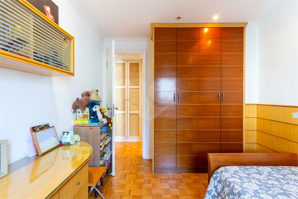 Apartamento à venda com 4 quartos, sendo 2 suítes, em Perdizes, São Paulo, SP