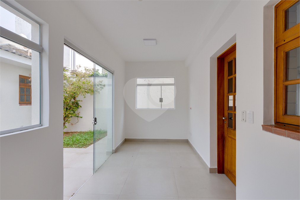 Casa de Vila à venda com 3 quartos, sendo 2 suítes, em Santo Amaro, São Paulo, SP