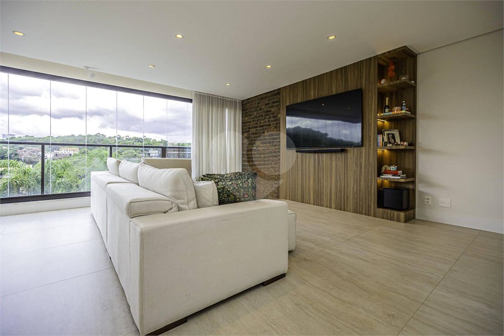 Apartamento à venda com 3 suítes em Cidade Jardim, São Paulo, SP