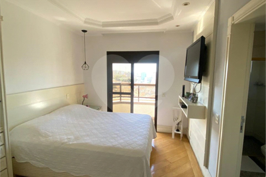 Apartamento à venda com 4 quartos, sendo 3 suítes,  em Santana, São Paulo, SP