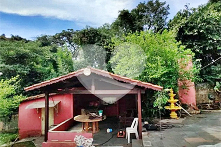 Casa à venda com 4 quartos, sendo 1 suíte, no condomínio Chacarás Bela Vista, Mairiporã - SP