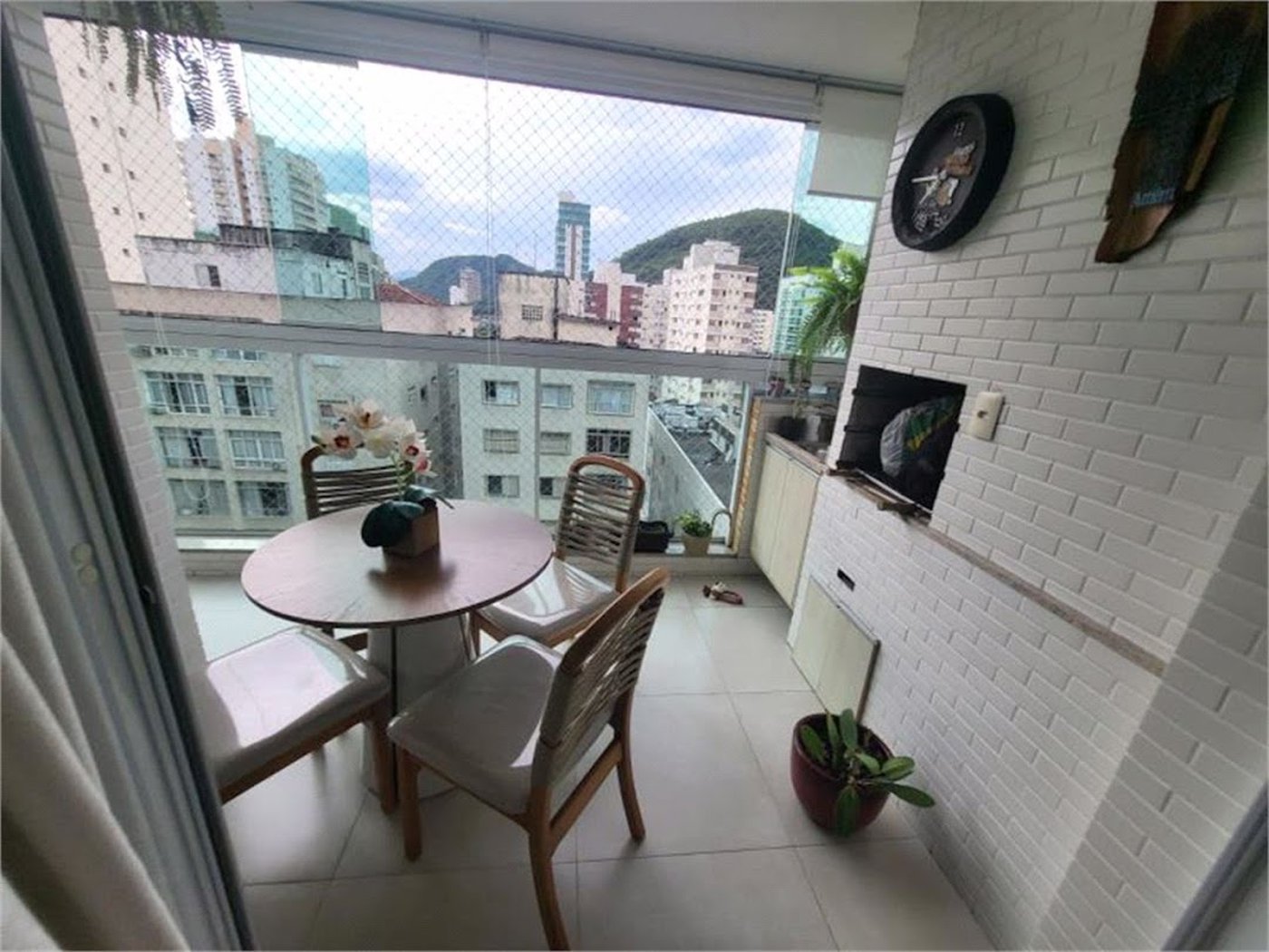 Apartamento Residencial à venda, Itararé, São Vicente - AP1404.