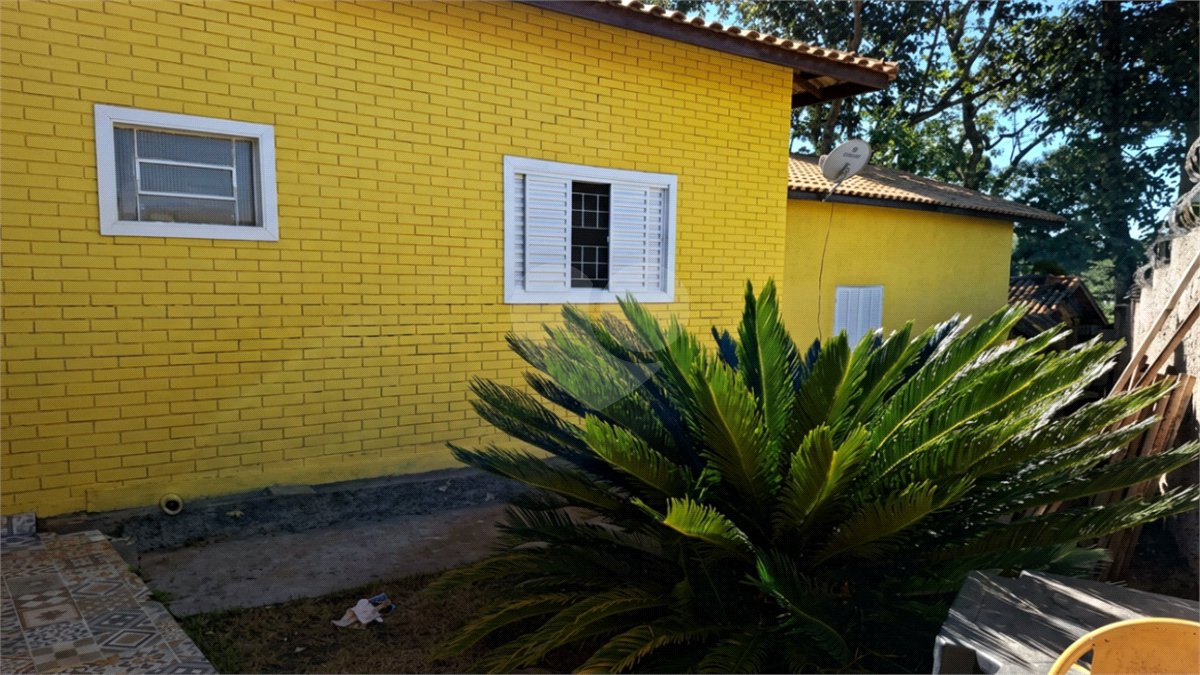 Chácara à venda com 3 suítes em Vila Xisto, São Miguel Arcanjo, SP