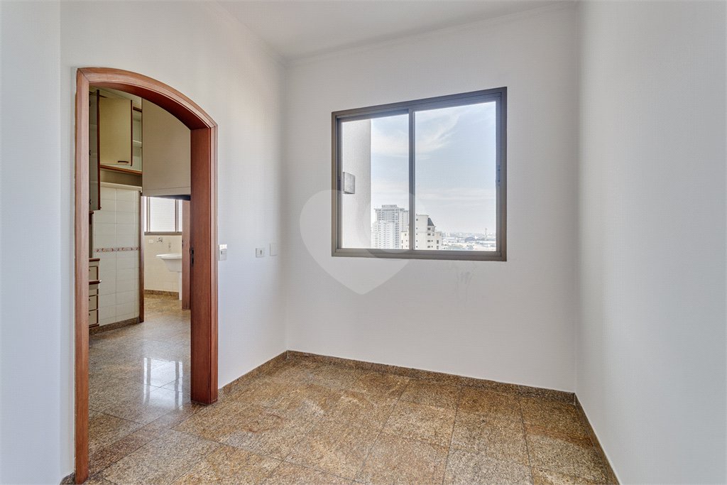 Apartamento à venda com 2 quartos, sendo 1 suíte, em Campo Belo, São Paulo, SP