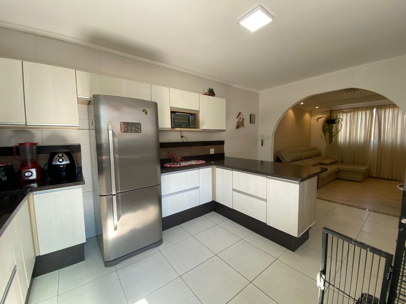Casa com 2 dormitórios à venda, 127 m² por R$ 640.000,00 - Marapé - Santos/SP
