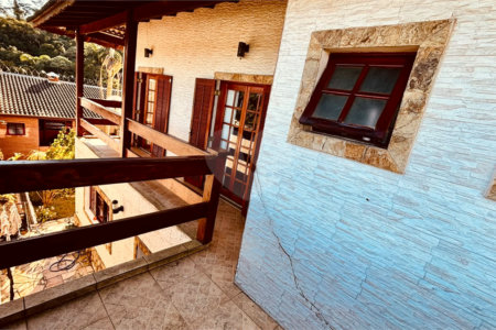 Sobrado à venda com 3 quartos, sendo 1 suíte, em Chácara Recanto Verde, Cotia, SP
