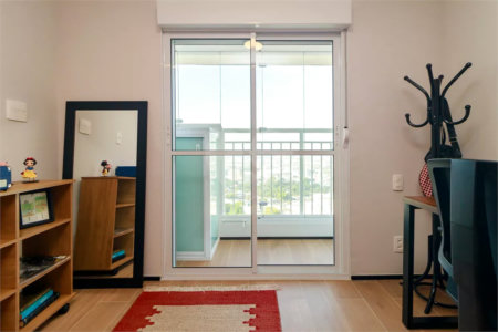 Apartamento à venda com 3 quartos, sendo 1 suíte,  em Santo Amaro, São Paulo, SP
