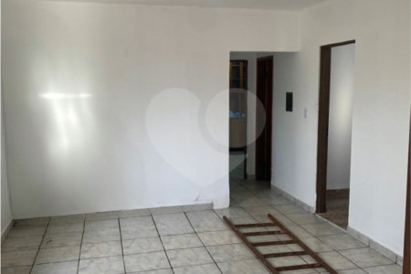 Casa à venda com 3 quartos, sendo 2 suítes, em Parque dos Ipês II, Ponta Porã, MS