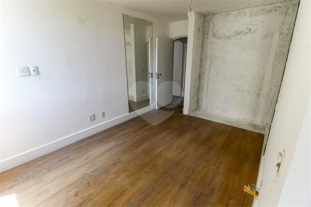 Apartamento à venda com 3 quartos, sendo 2 suítes, em Vila Andrade, São Paulo, SP