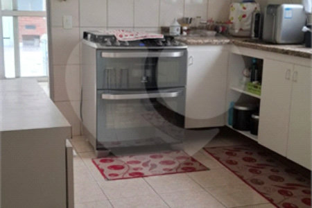 Sobrado à venda com 3 quartos, sendo 1 suíte,  em Jardim Ana Maria, São Paulo, SP