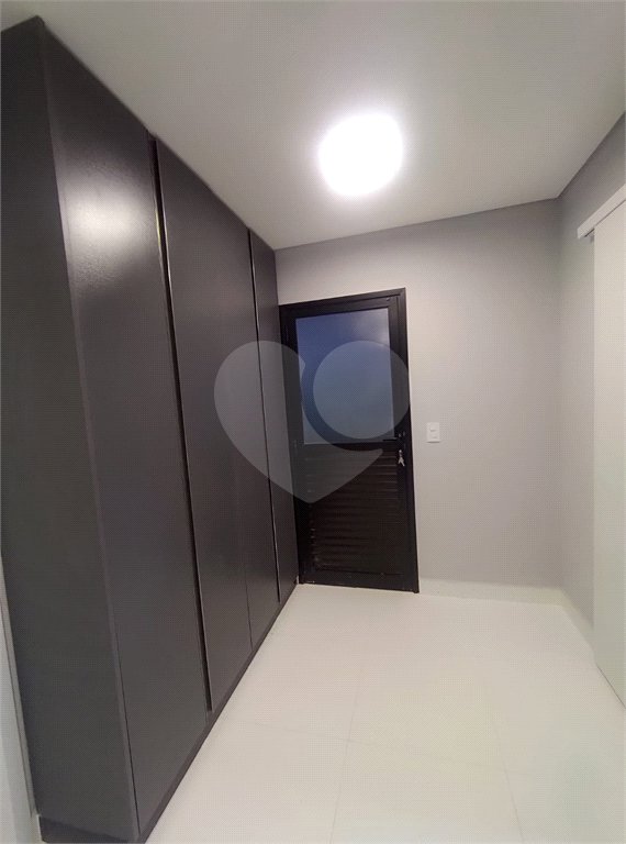 Casa à venda com 3 suítes no condomínio La Reserva Residencial, Atibaia - SP