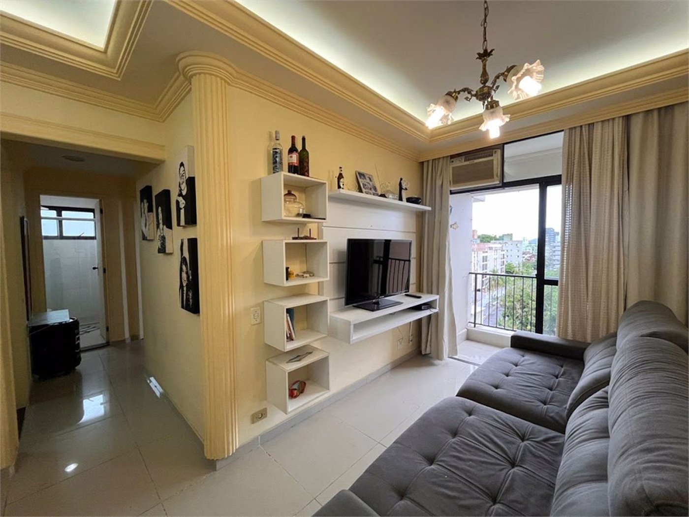 Apartamento com 2 dormitórios à venda, 65 m² por R$ 424.000,00 - Vila Júlia - Guarujá/SP