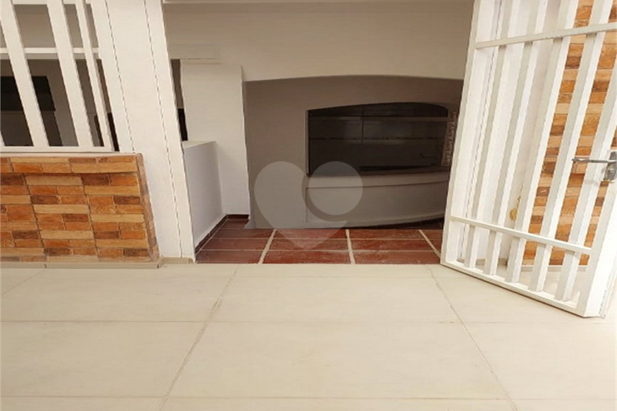 Sobrado à venda com 3 quartos, sendo 2 suítes, em Vila Paulicéia, São Paulo, SP