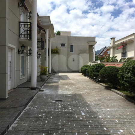 Casa à venda com 4 quartos, sendo 3 suítes,  em Vila Monumento, São Paulo, SP