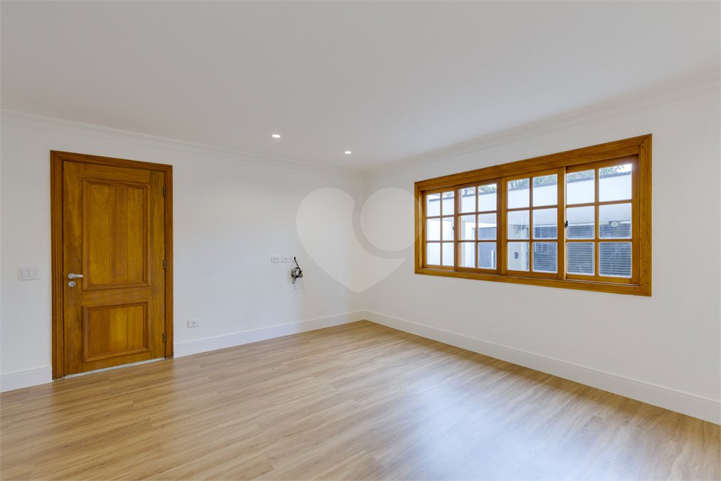 Casa de Vila à venda com 3 quartos, sendo 2 suítes, em Santo Amaro, São Paulo, SP