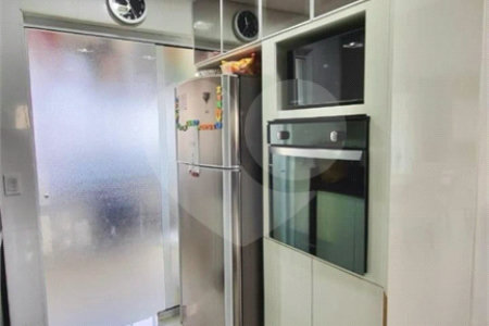 Apartamento à venda com 3 suítes em Vila Romana, São Paulo, SP