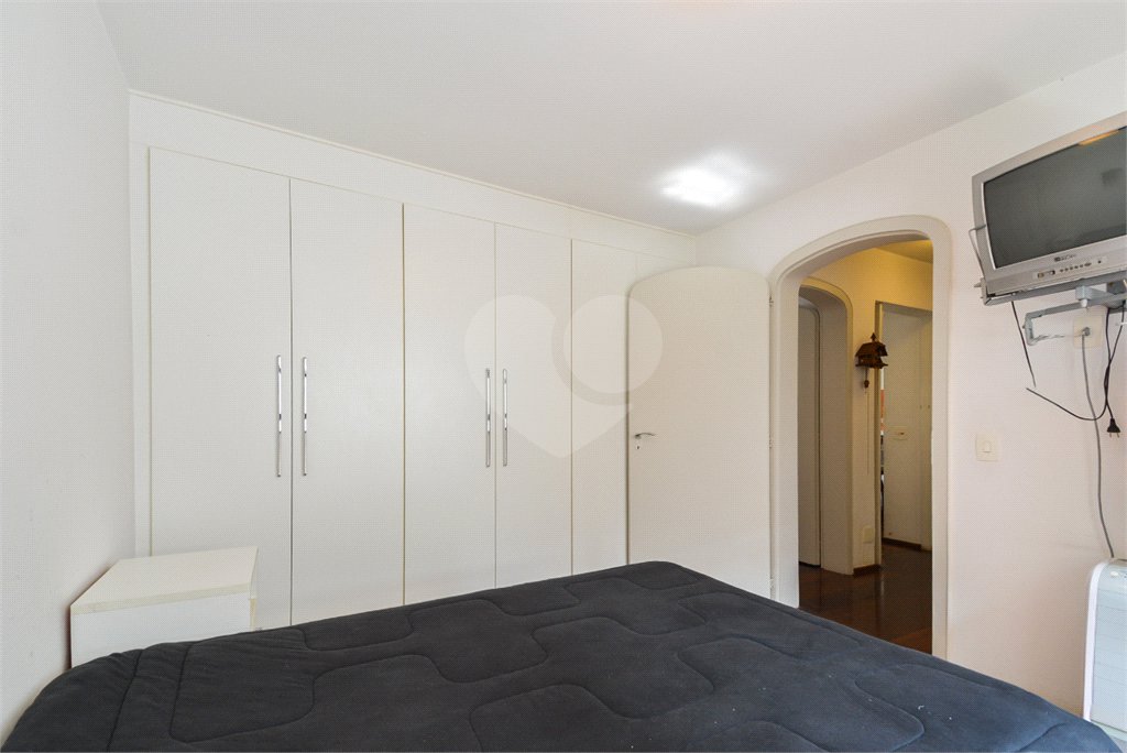 Apartamento à venda com 4 quartos, sendo 3 suítes,  em Jardim Paulista, São Paulo, SP