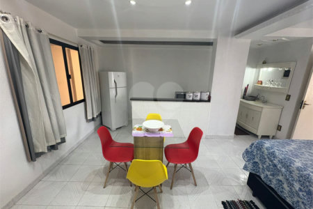 Flat à venda com 1 quarto no Centro, Mogi das Cruzes, SP