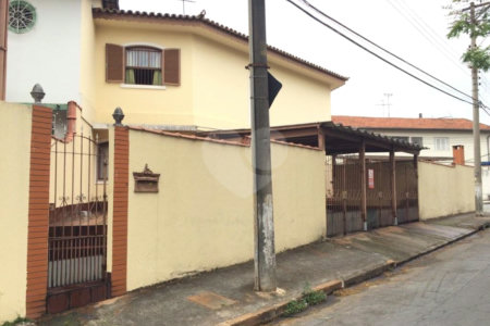 Casa à venda com 3 quartos, sendo 1 suíte, em Jardim Trussardi, São Paulo, SP