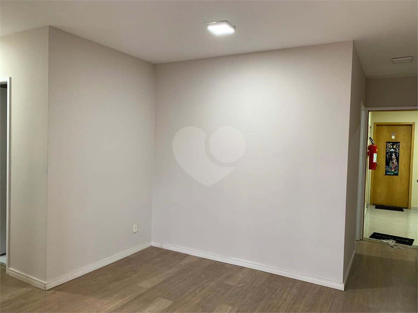 Apartamento à venda com 3 quartos, sendo 1 suíte, em Jardim Marajoara, São Paulo, SP