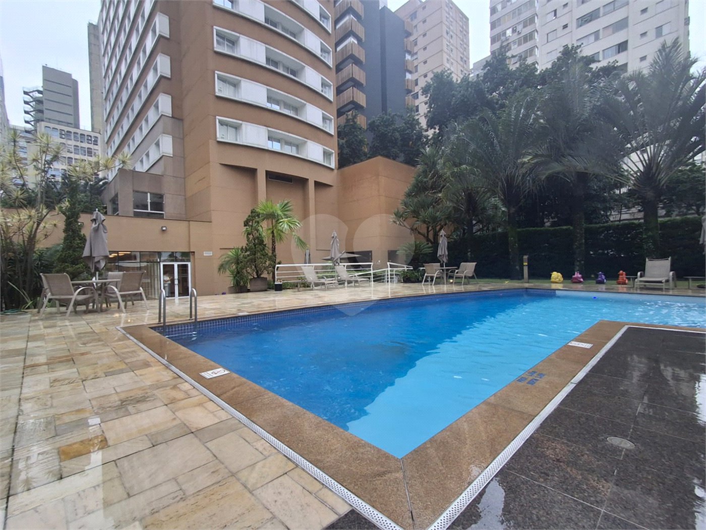 Apartamento à venda ou para alugar com 1 quarto em Cerqueira César, São Paulo, SP