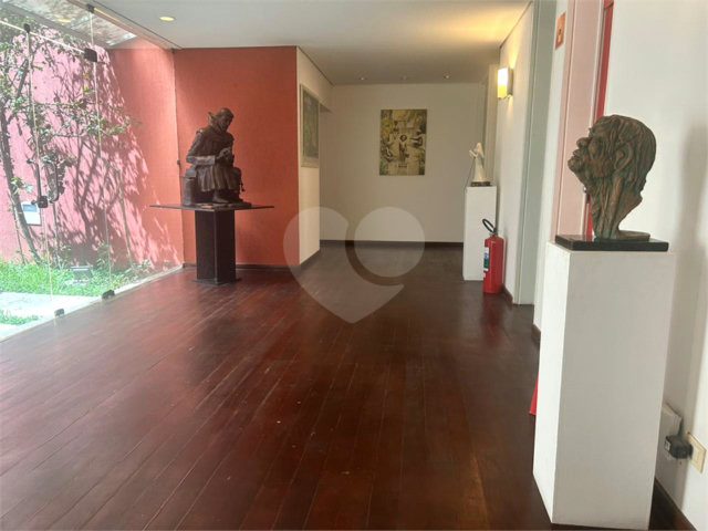 Casa à venda com 3 quartos, sendo 2 suítes,  em Santo Amaro, São Paulo, SP
