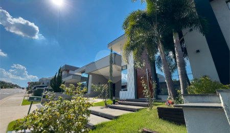 Casa à venda com 3 quartos, sendo 2 suítes, no condomínio Jardim Residencial Dona Maria José, Indaiatuba - SP