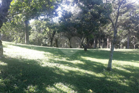 Chácara à venda com 3 quartos, sendo 2 suítes,  em Vila Darcy Penteado (mailasqui), São Roque, SP