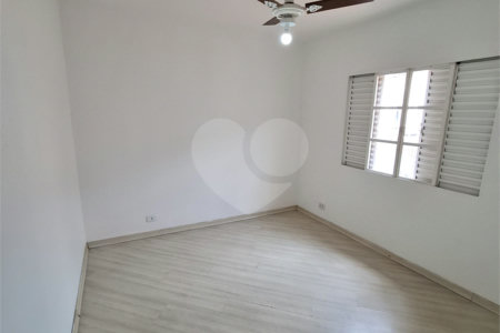Sobrado à venda com 2 quartos em Interlagos, São Paulo, SP