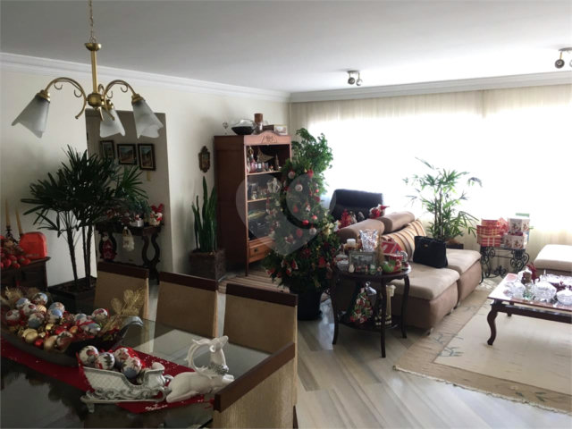Apartamento à venda com 4 quartos, sendo 1 suíte,  em Chácara Santo Antônio, São Paulo, SP