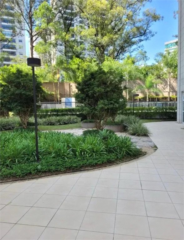 Apartamento à venda com 2 quartos em Parque Reboucas, São Paulo, SP