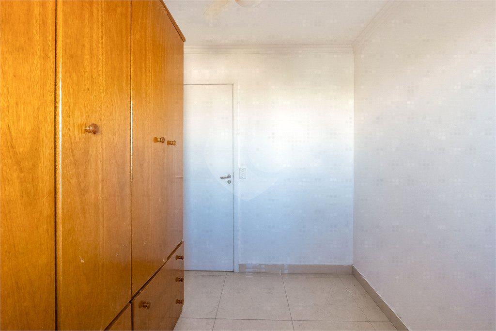 Apartamento à venda com 3 quartos, sendo 1 suíte, em Jardim Parque Morumbi, São Paulo, SP