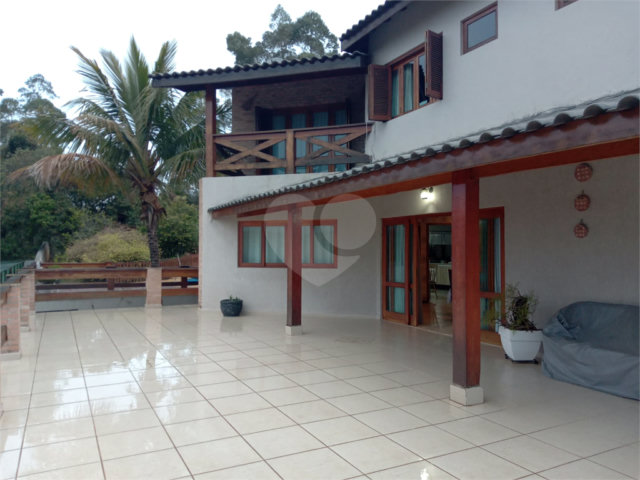 Casa à venda com 4 suítes no condomínio Alpes de Mairiporã, Mairiporã - SP