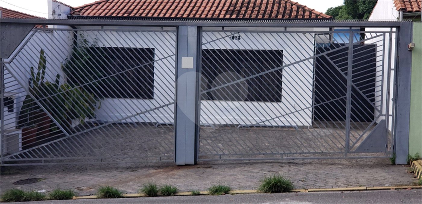 Casa à venda com 2 quartos, sendo 1 suíte,  em Vila Mariana, São Paulo, SP