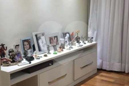 Apartamento à venda com 3 suítes em Vila Mascote, São Paulo, SP